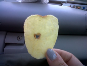 cuore nella patatina a forma di cuore